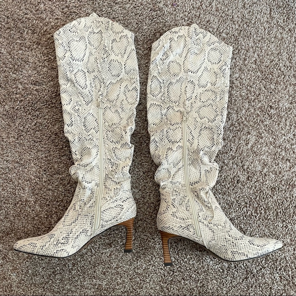 Snakeprint boots Mi.iM